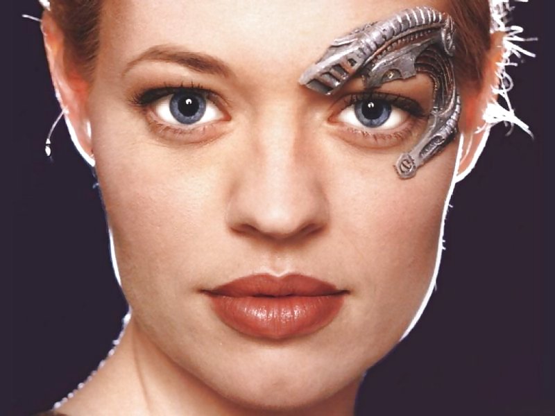 SEXIEST GIRL ROM THE UNIVERSE - SEVEN OF NINE #6838443