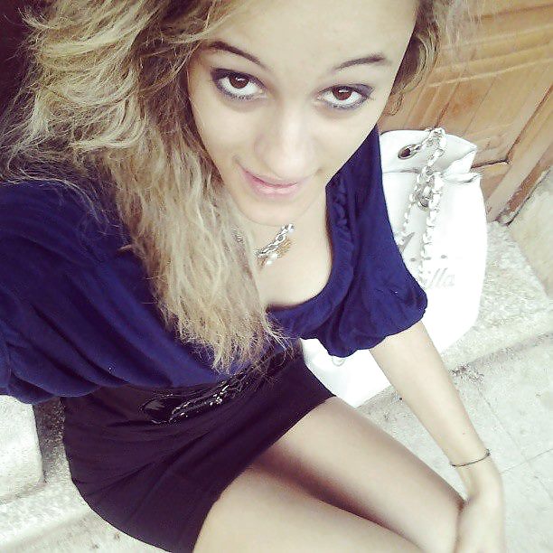 Ragazza italiana: roberta
 #22829680