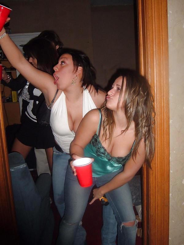 PARTY #8584225