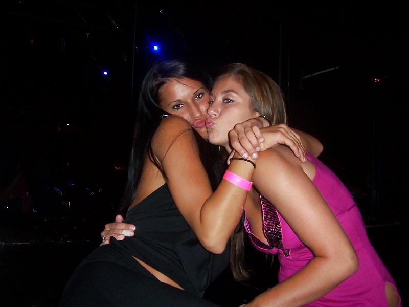 PARTY #8584288