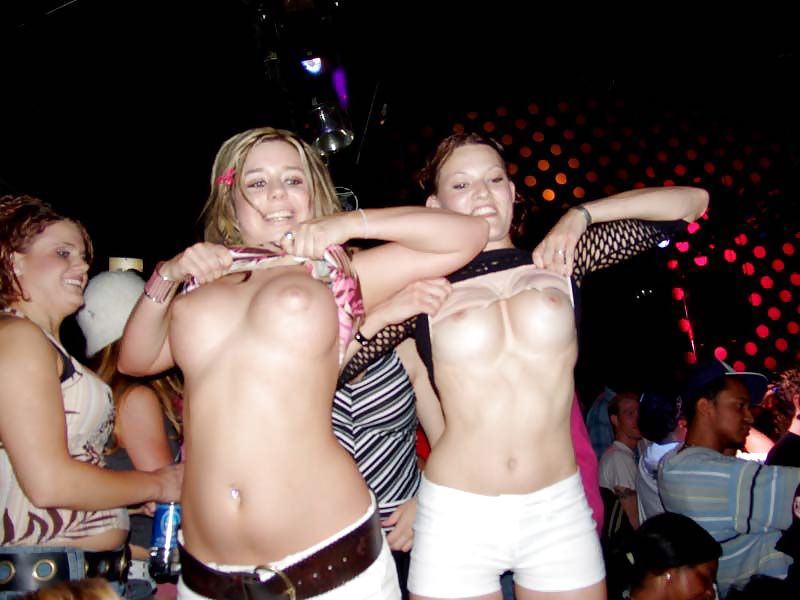 PARTY #8584301
