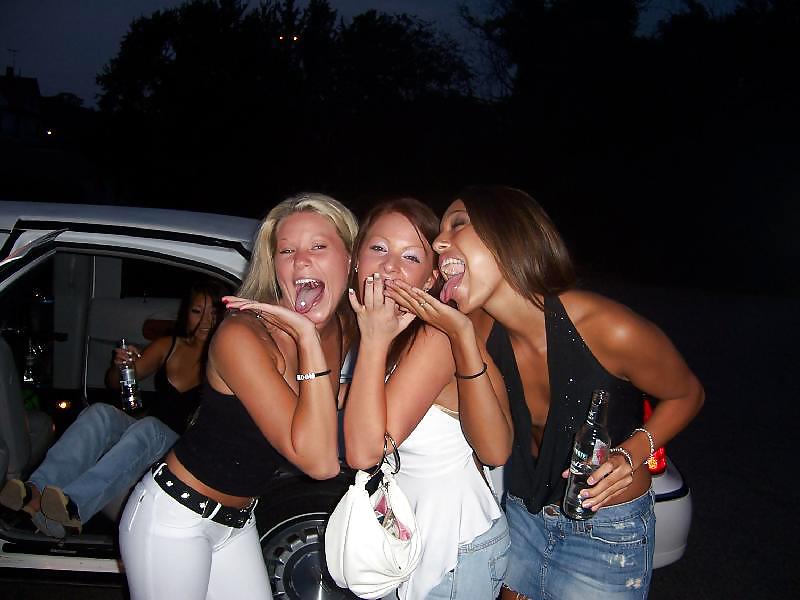 PARTY #8584329