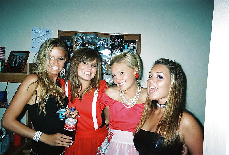 PARTY #8584384