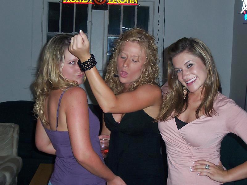 PARTY #8584430