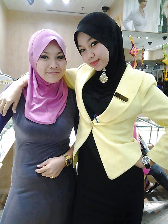 Random sexy girls
 #19400234