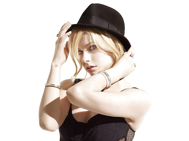 Avril Lavigne #13821216