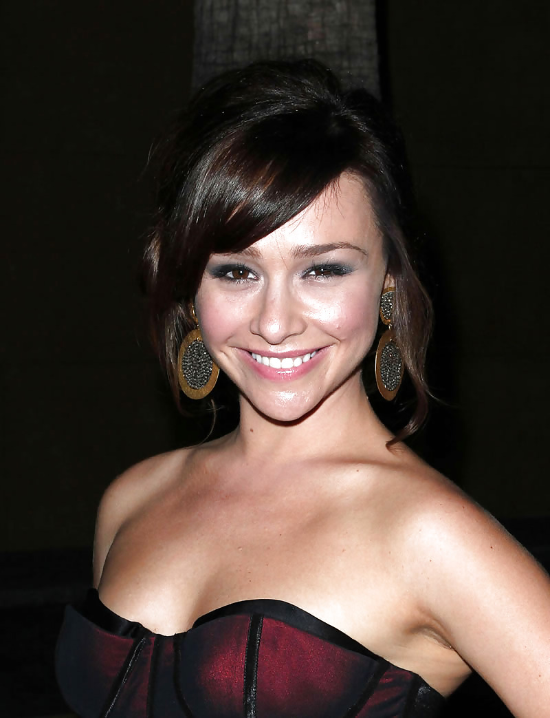 Danielle harris è la mia dea
 #2544299