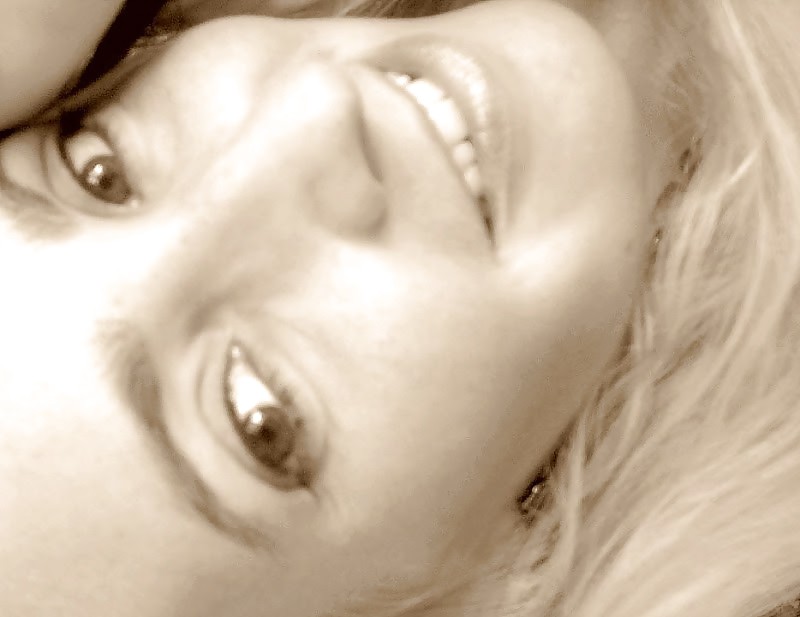 Goldenwife 6
 #11850303