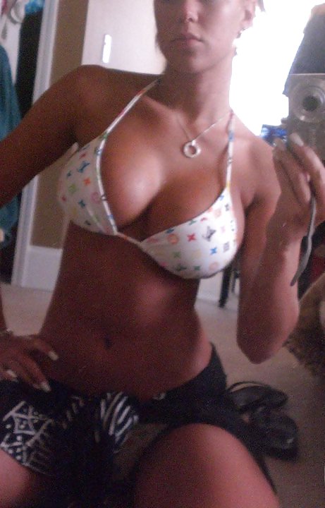 Pipinakia se drash fakelos 22
 #19591764