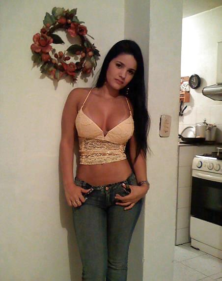 Pipinakia se drash fakelos 22
 #19591797