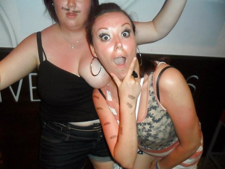 Facebook3
 #20037632