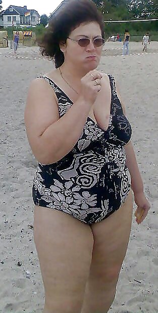 Trajes de baño bikinis sujetadores bbw maduro vestido joven grande enorme - 44
 #12921736