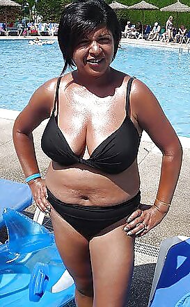 Swimsuits bikinis bras bbw mature dressed teen big huge - 44 #12921751