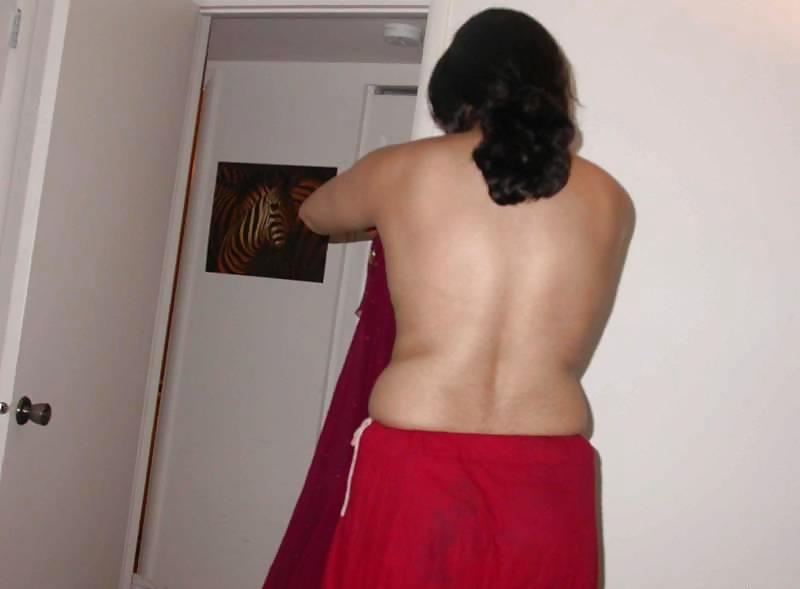 Divertimento con gujju rosso sari aunty 
 #6266767