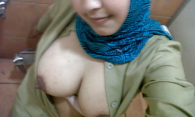 Hijab Großen Boob Schullehrer (Privatsammlung) #22029306