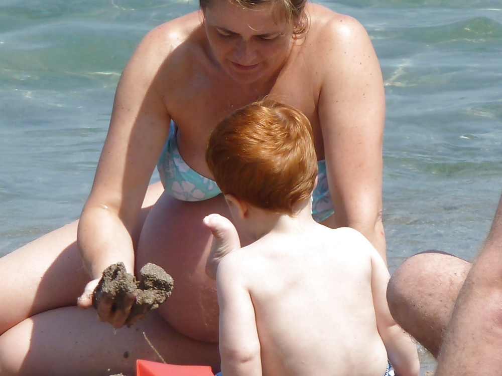 Voyeur - Pregnant girl on the beach (vacation in Corsica) #14414268