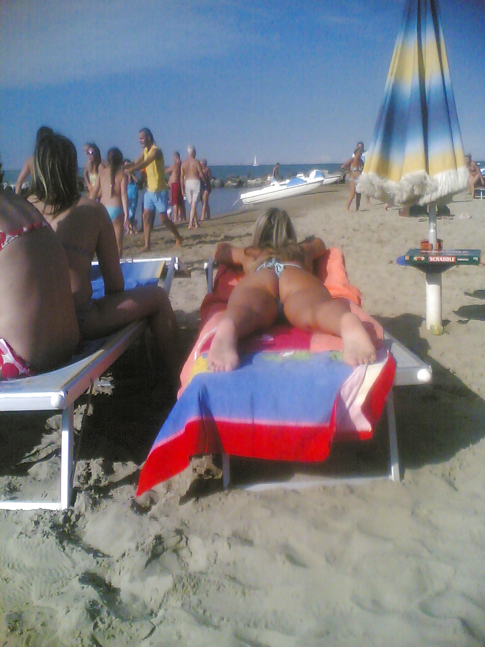 Perfekt Runden Hintern Touristen Am Strand (oben Ohne Zu) #11266811