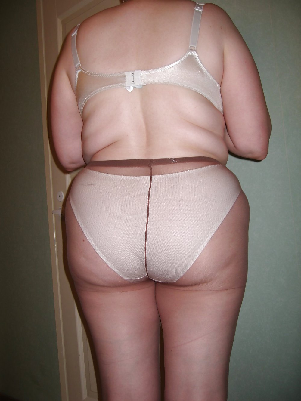 Neighbor ExMrs. Set 2 #4258414