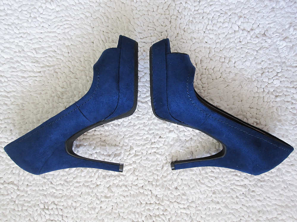 Zapatos de tacón de ante azul
 #3977259
