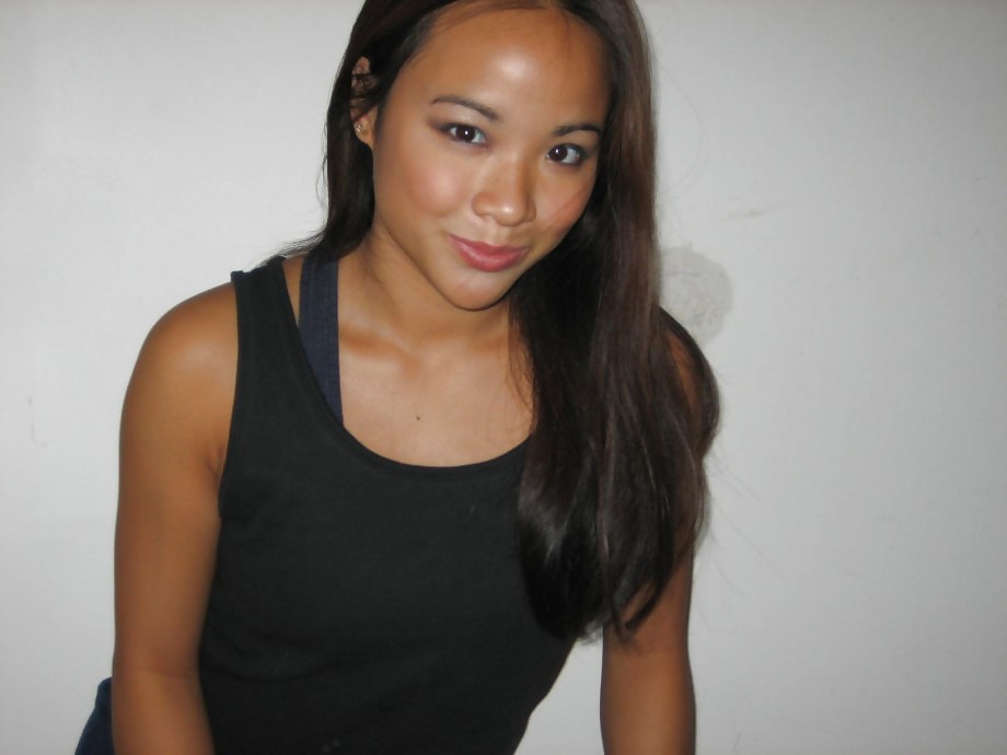 Yana Shows All #8963209