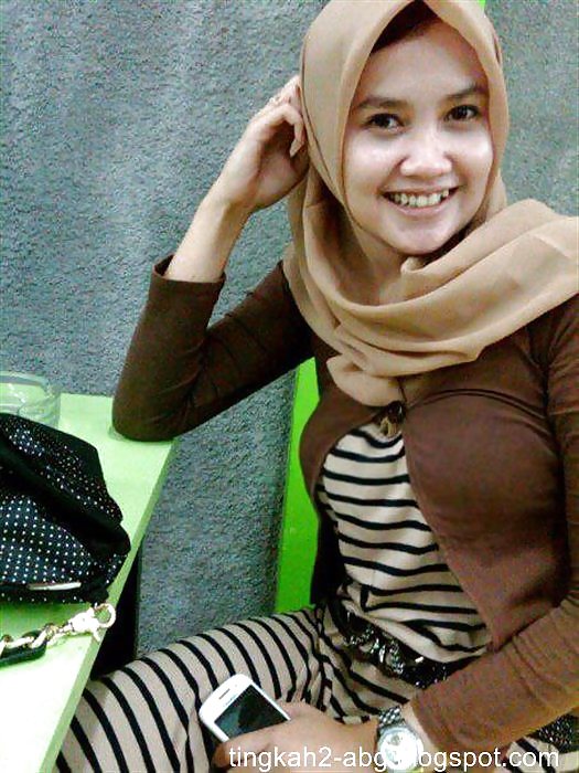 Belleza y caliente indonesia jilbab tudung hijab 3
 #17392229