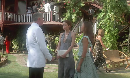 Película caliente 25 : emmannuelle (1974)
 #15496389