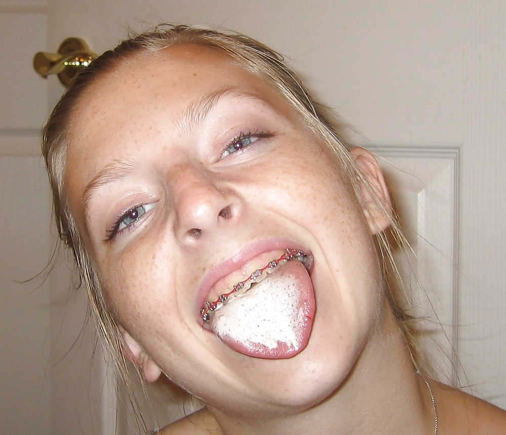 Liquid tongues #8747581