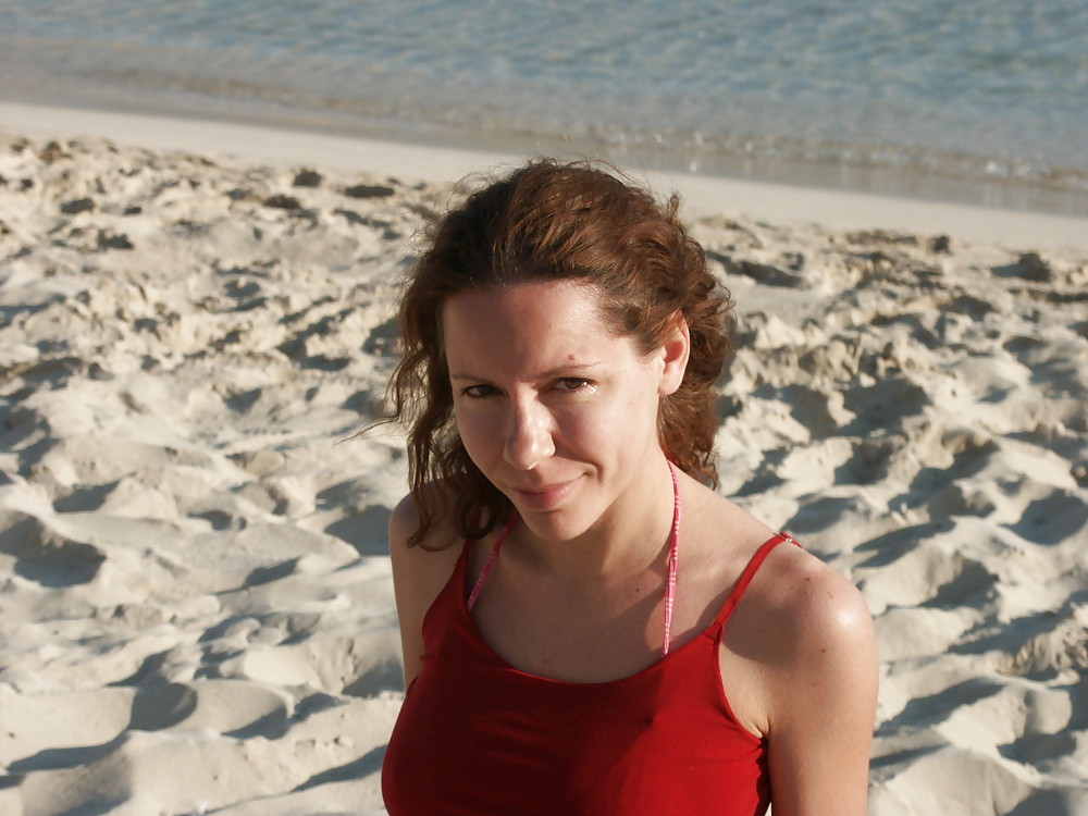 BEAUTIFUL GREEK WIFE #8523137