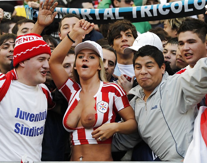 Tifosi di calcio paraguaiani caldi
 #4725417