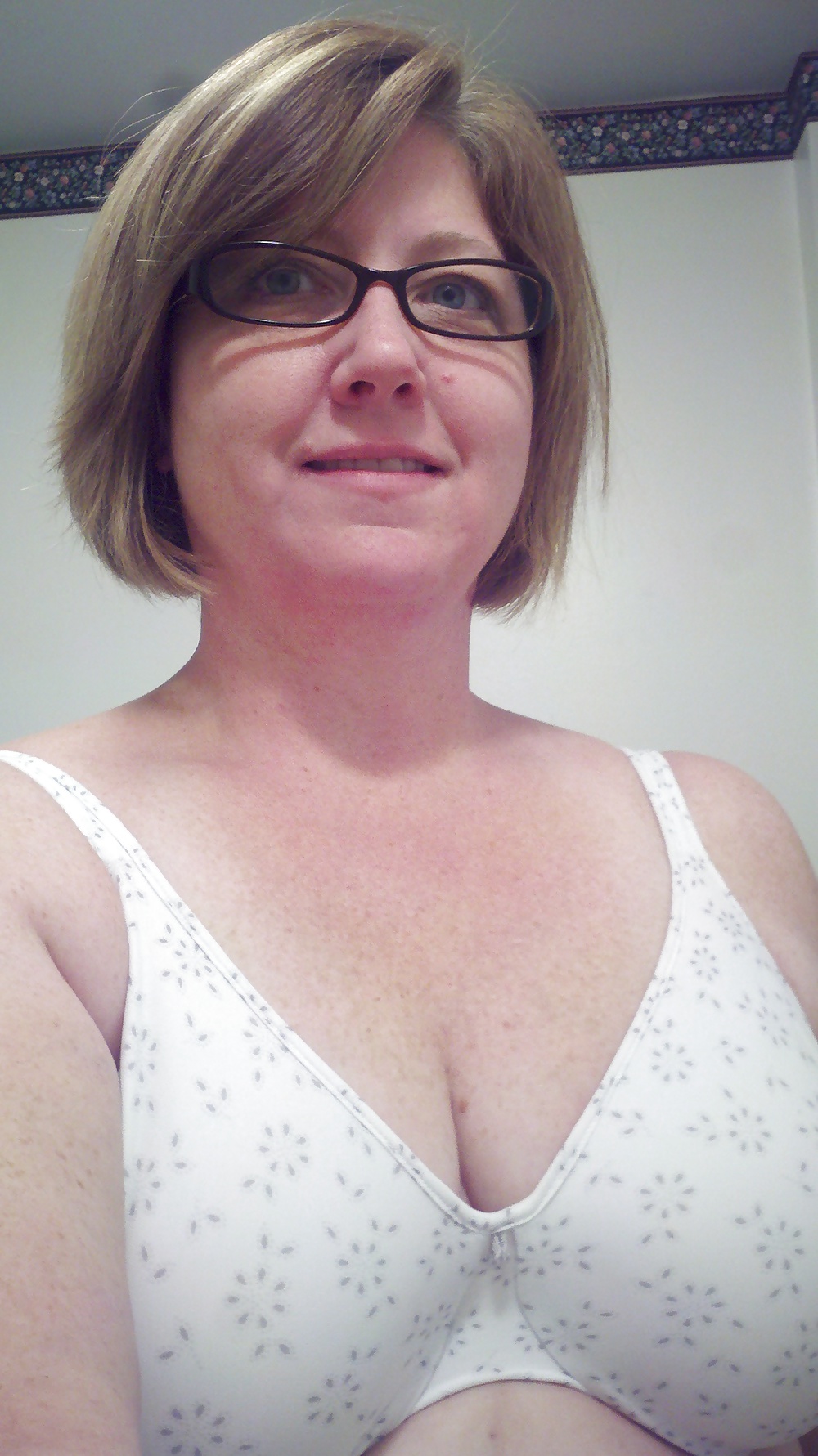Sub janine
 #17611348