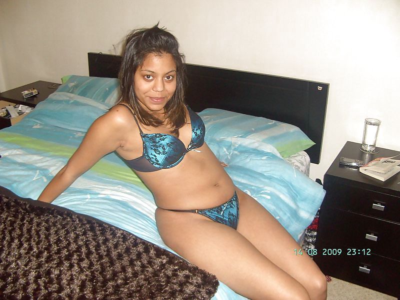Sri Lanka girl in Dubai Nimesha  #19690424