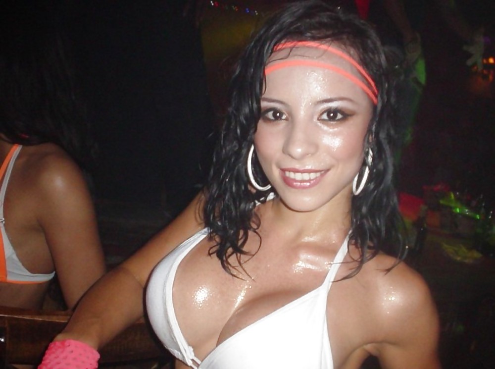 Club babe - latinas 03
 #10275050