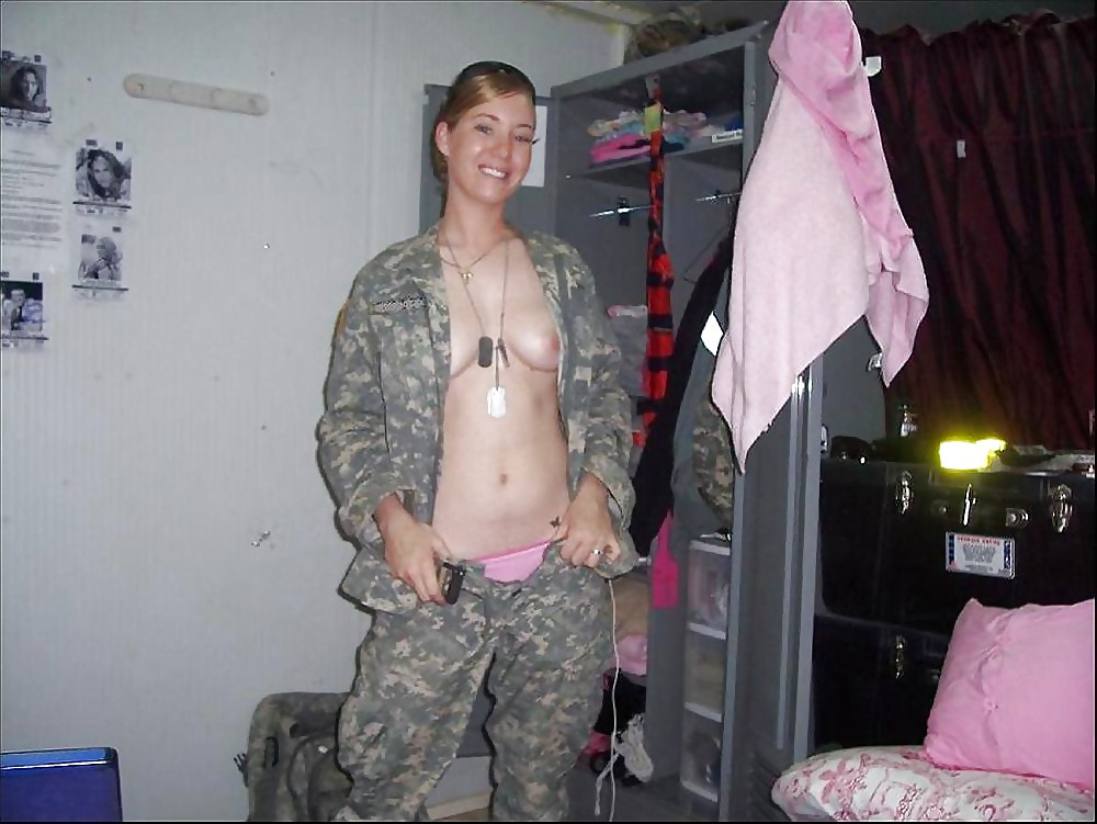 Sexy Militärischen Hottie !!!!! #17476702