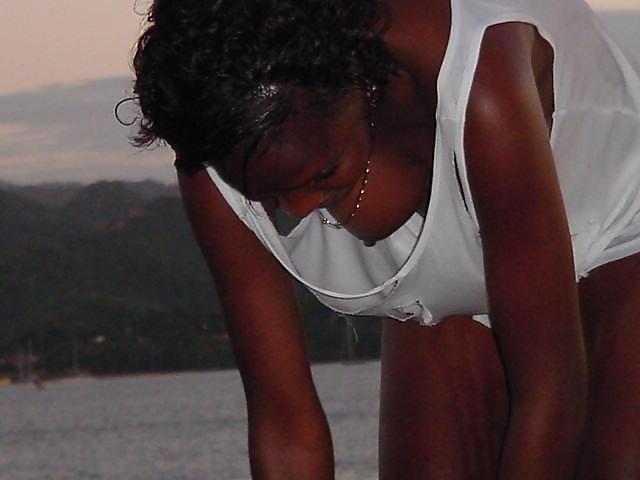 EBONY GIRL SHATEL #8408643