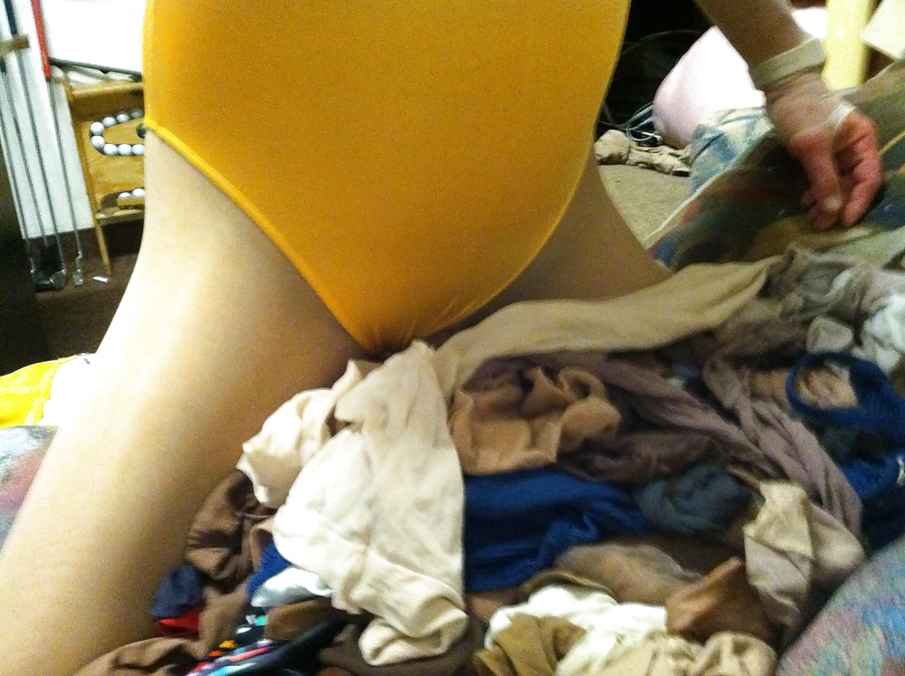 Pantyhose encasement #13407046