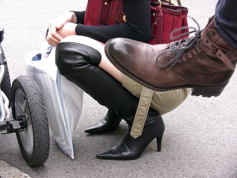 Japanese Candids - Feet on the Street 05 #3542763