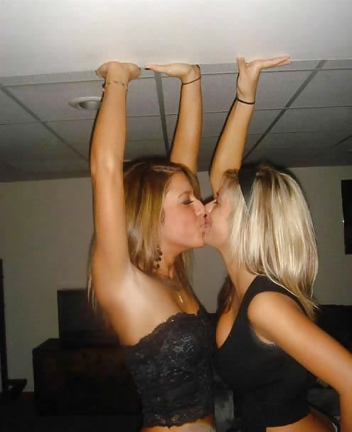 Hot girls kisses #8964337