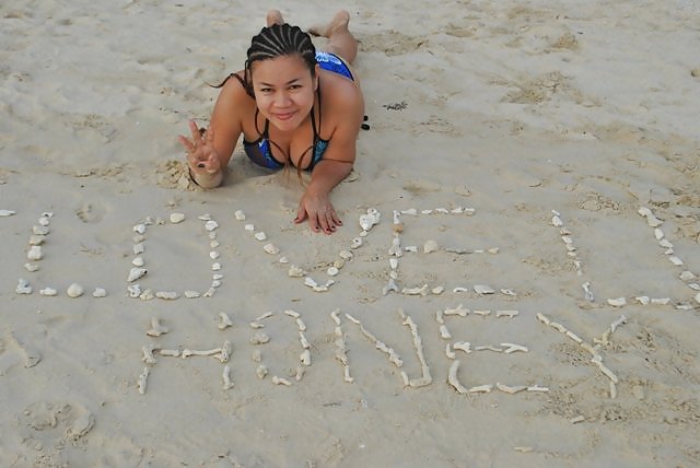 Sexy filipina in the beach #10091057