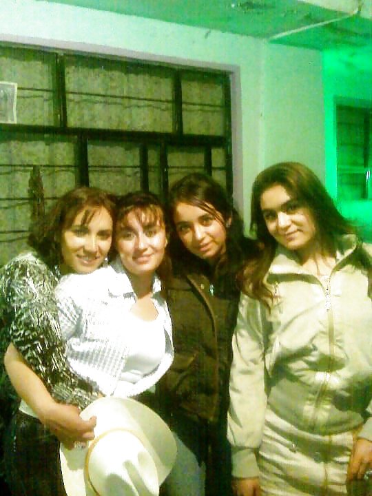 Lindas vecinitas #7299183