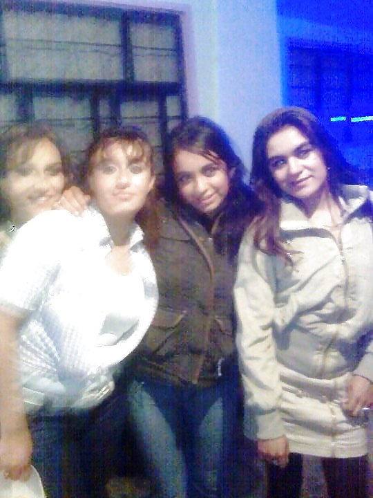 Lindas vecinitas #7299200
