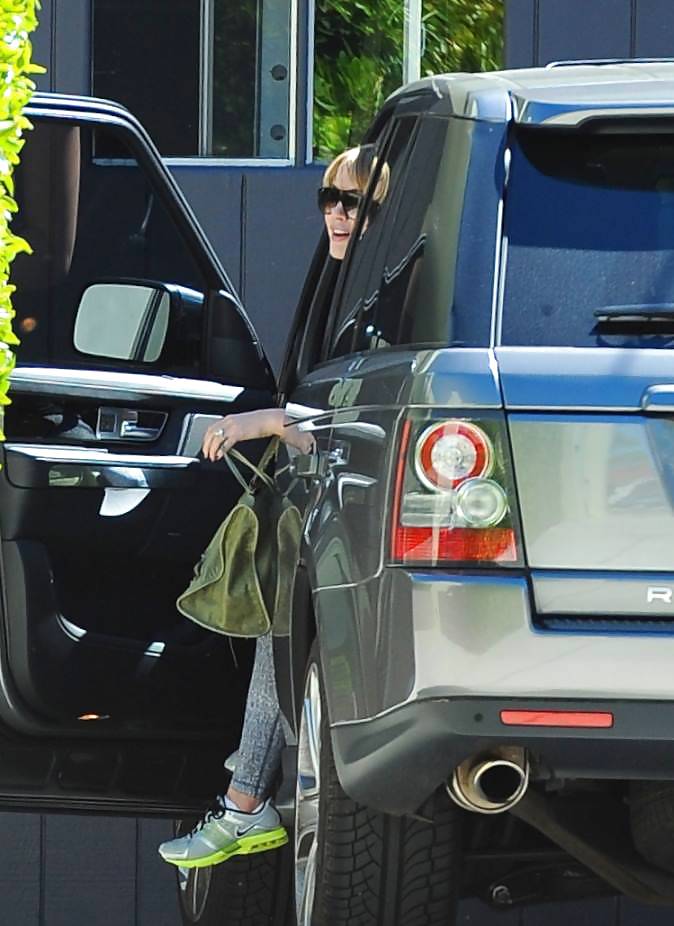 Hilary Duff Out in Beverly Hills #3326340