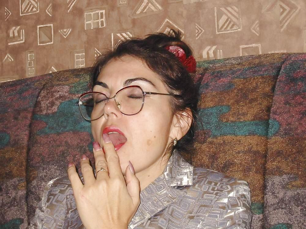 HAUSFRAU...SEXY UND RICHTIG GEIL #9864815