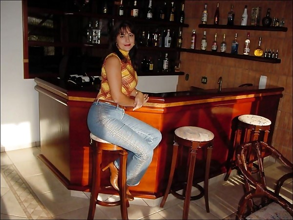 Ramona camarera de trabajo en resturant
 #1618065