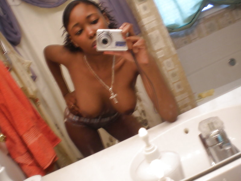 Ebony self pics
 #1183965