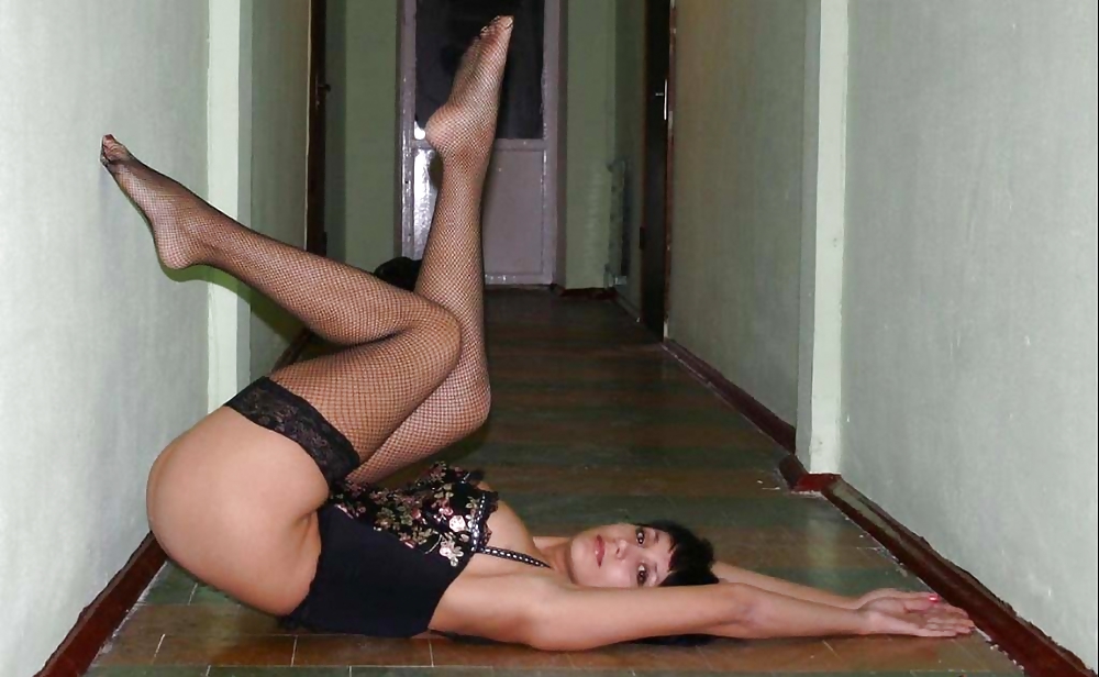 Hot amateurs legs. #9346894