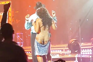 Toni Braxton Wardrobe Malfunction 2013 #19088489