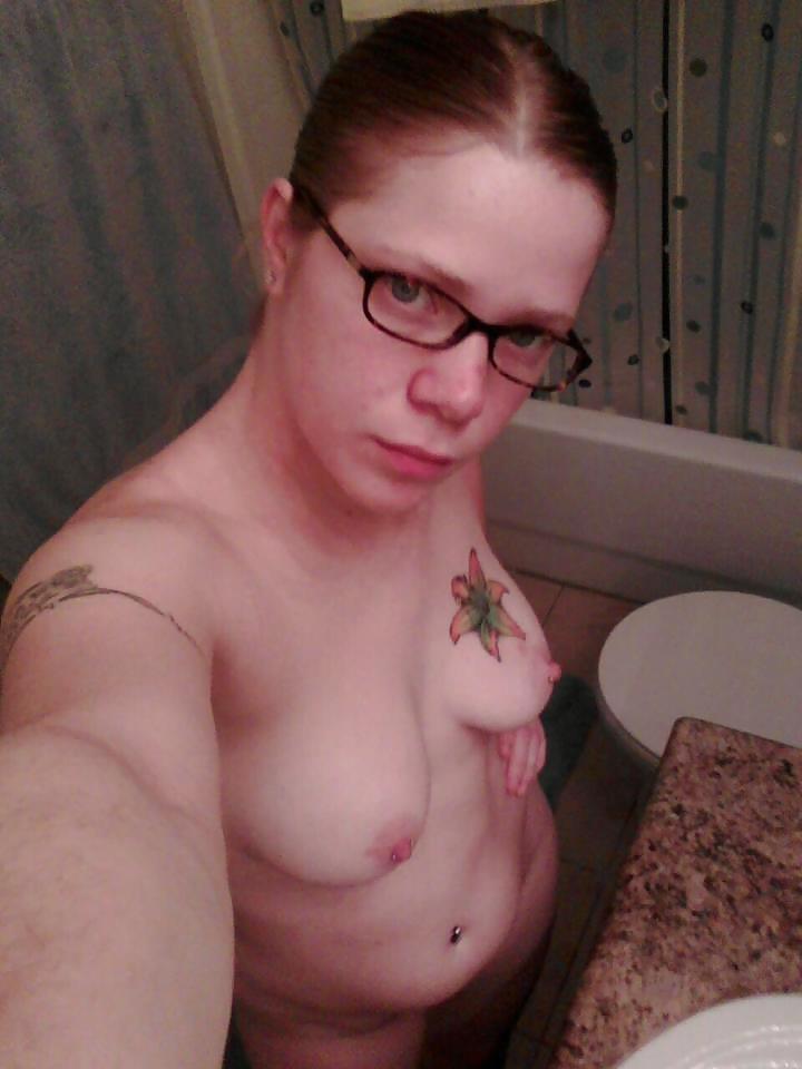 More cell pics of Baby + naked smoking doing dishes #2743099