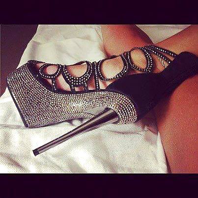 I LOVE SHOES!