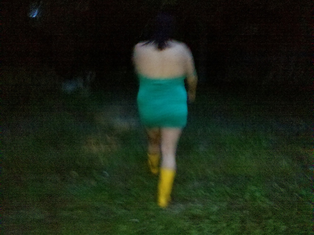 Hot n juicy wife Lydia Deetz walkin around backyard #4349170