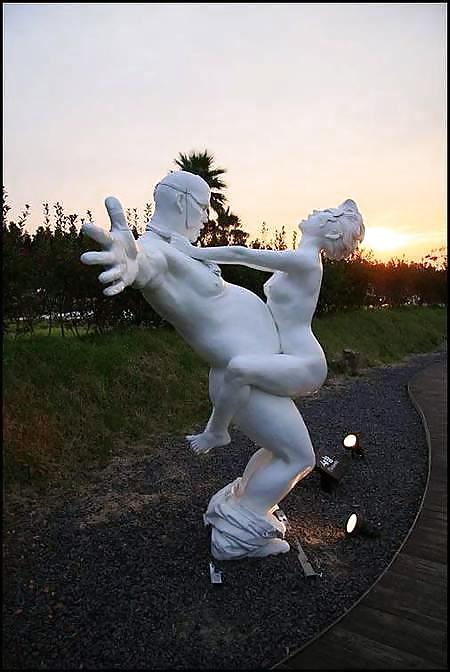 Big Erotic Sculptures 1 - Korean Erotic Parc #10315538